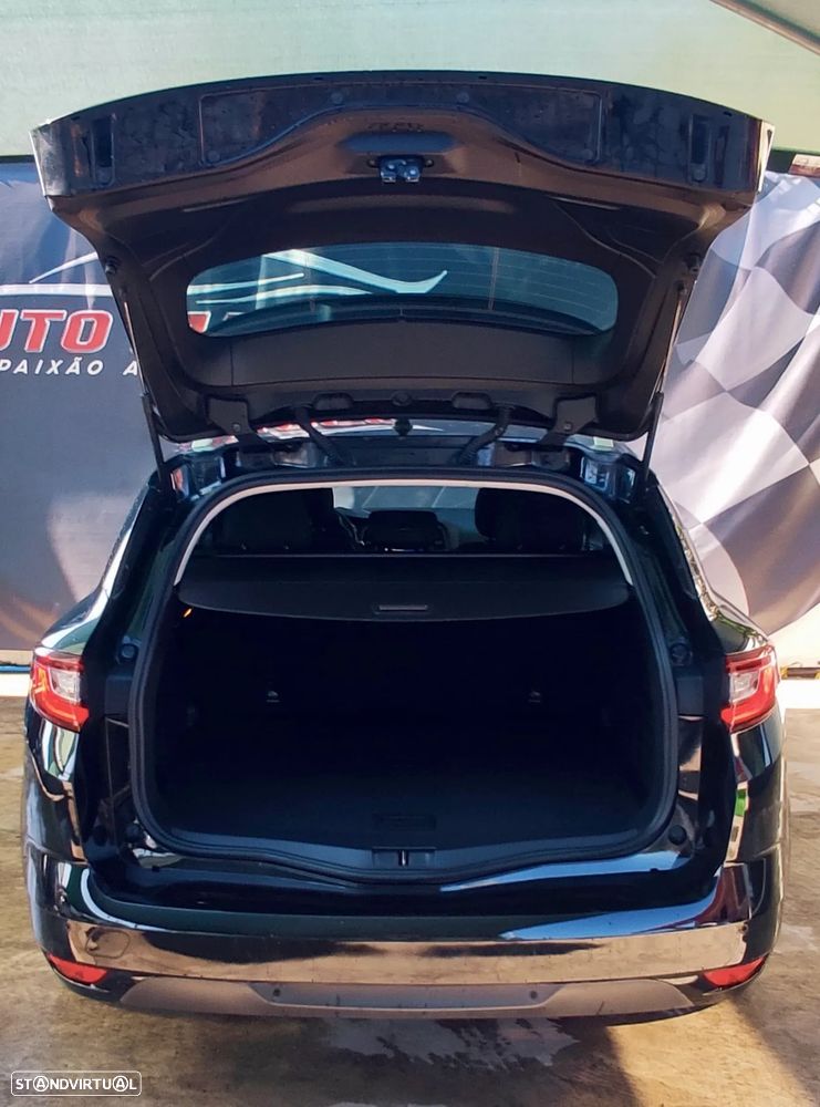 Renault Mégane Sport Tourer 1.5 Blue dCi Limited - 24