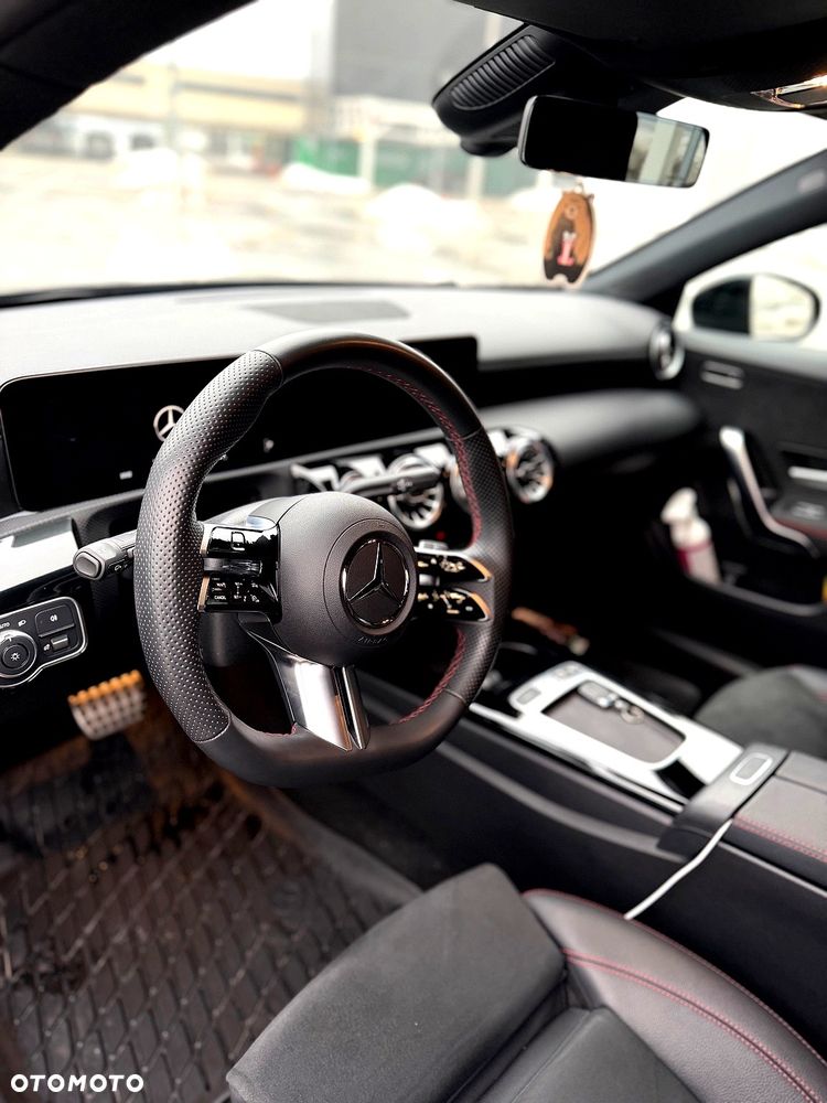 Mercedes-Benz Klasa A 250 4-Matic AMG Line 8G-DCT - 6