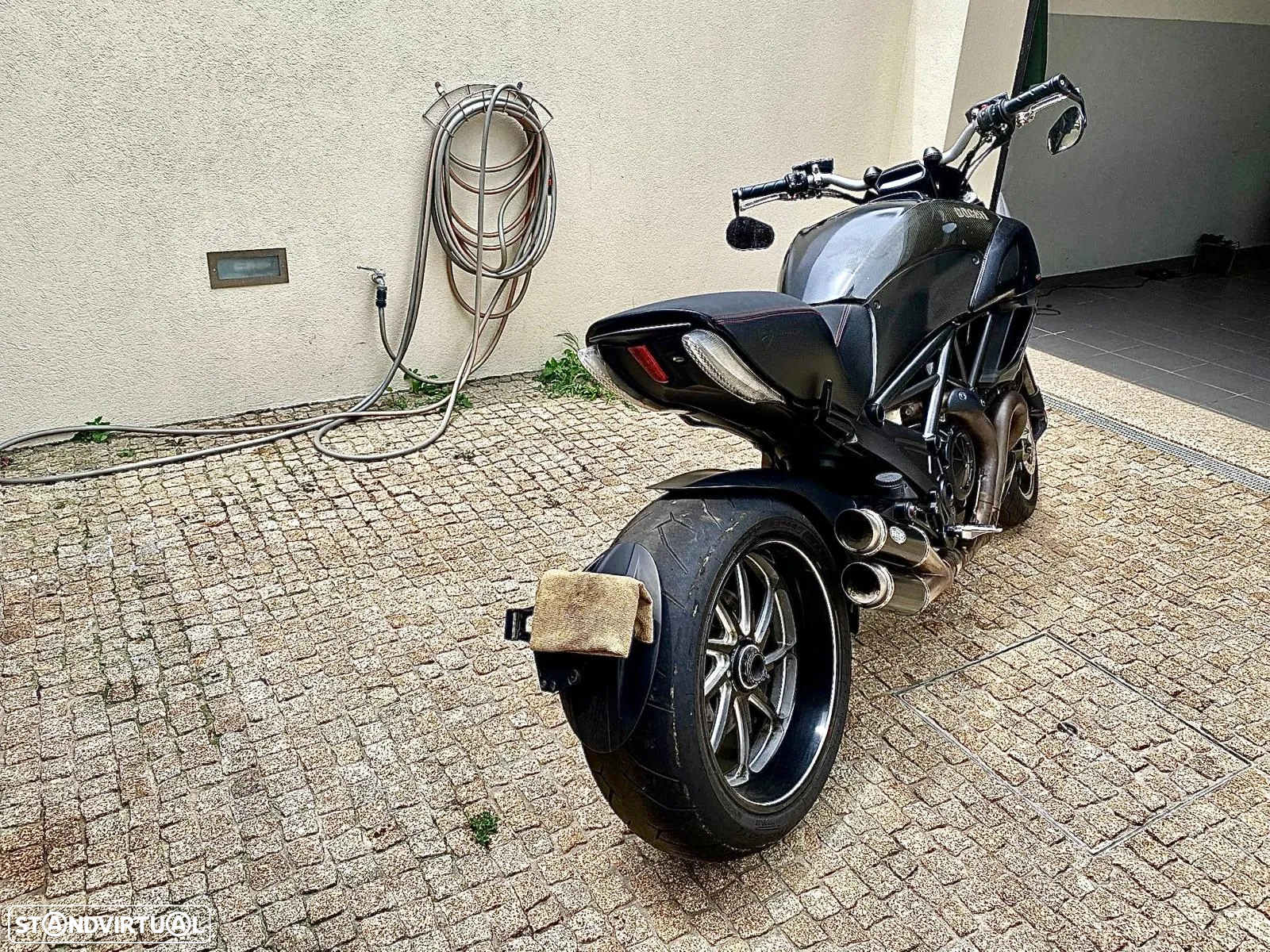 Ducati Diavel Carbon 160 CV - 6