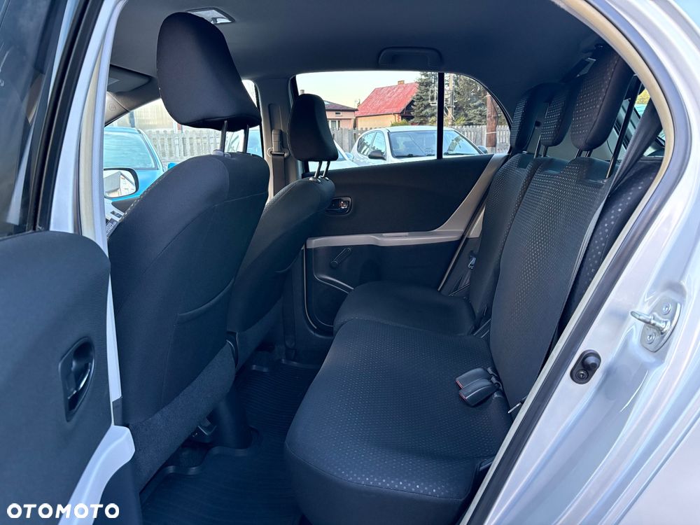 Toyota Yaris 1.33 Premium - 25