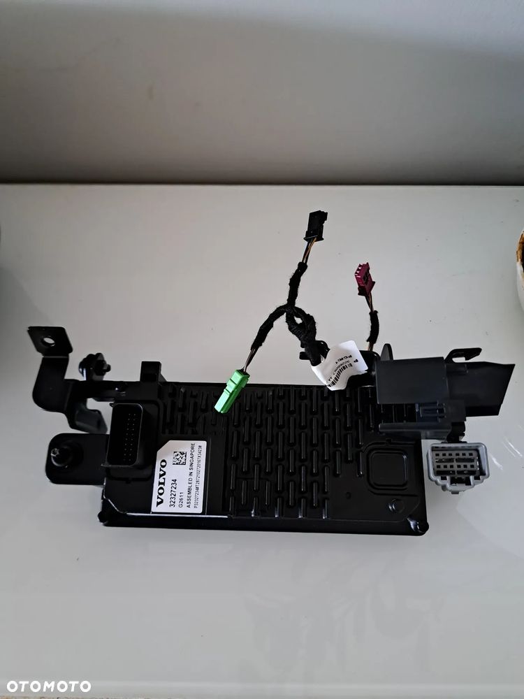 VOLVO XC40  MODUŁ RADAR KAMERA SZYBY PRZÓD 32327234 - 2