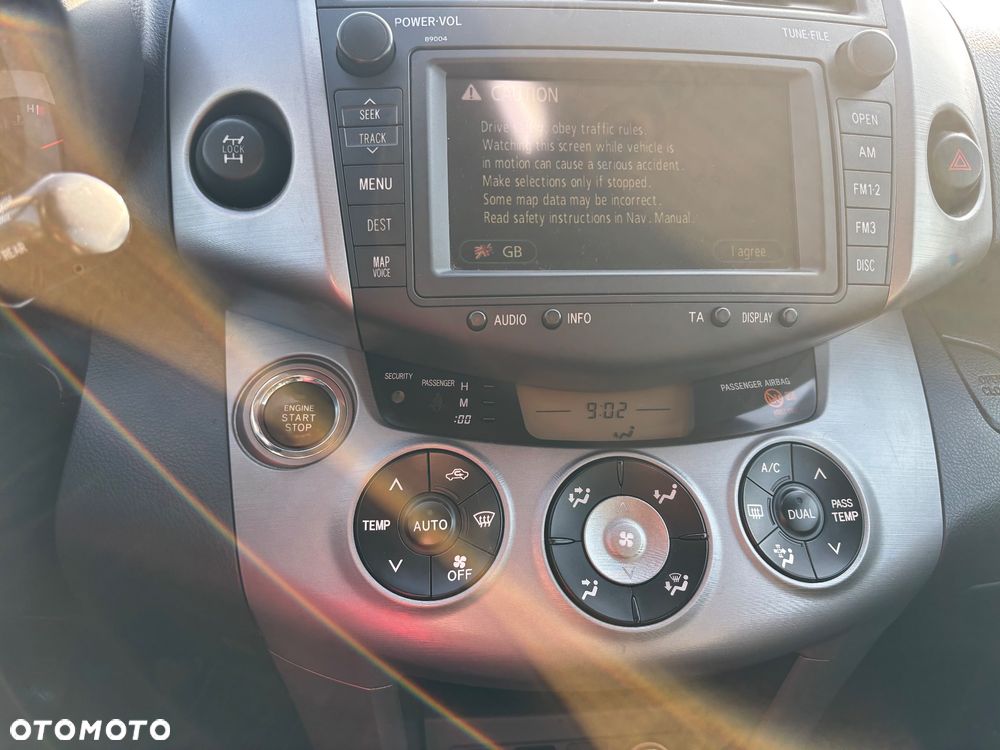 Toyota RAV4 - 26