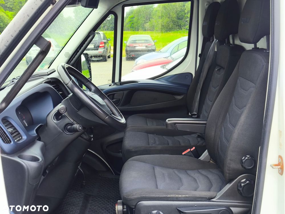 Iveco DAILY - 12