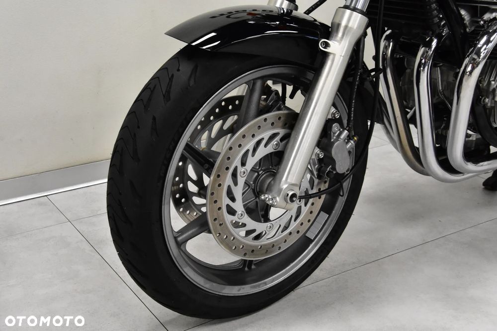 Honda CB - 32