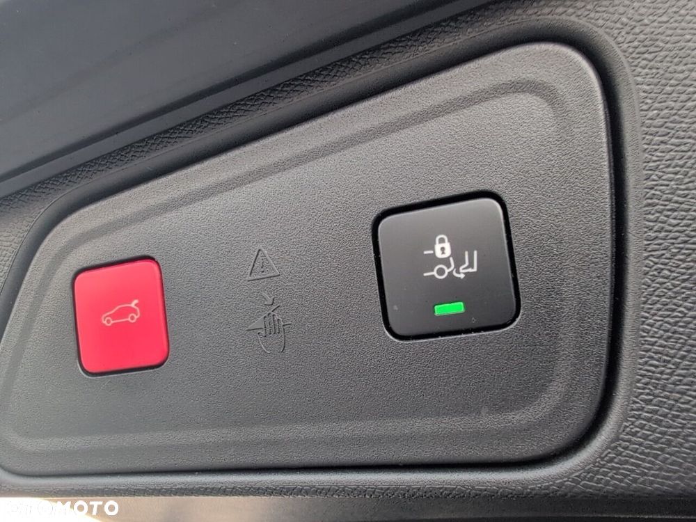 Peugeot 3008 1.6 PureTech Hybrid4 PHEV GT Pack S&S EAT8 - 14