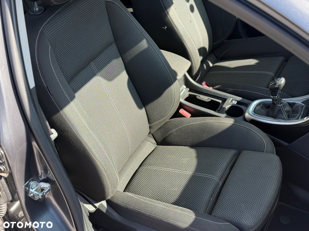 Opel Astra 1.4 Turbo Sport - 25