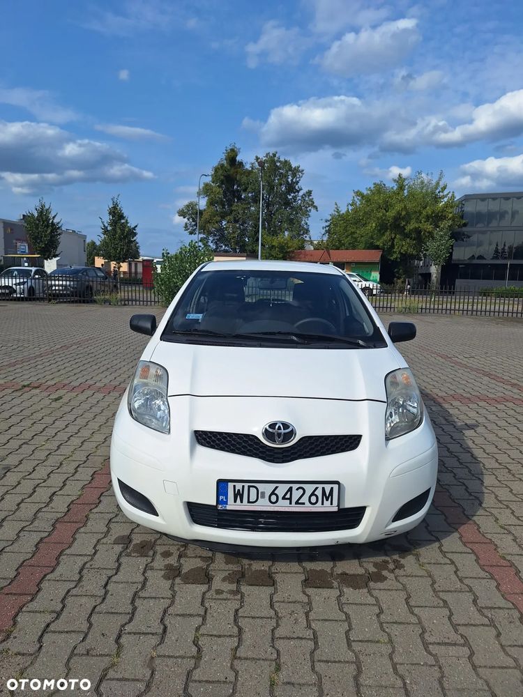 Toyota Yaris 1.0 Terra A/C - 1