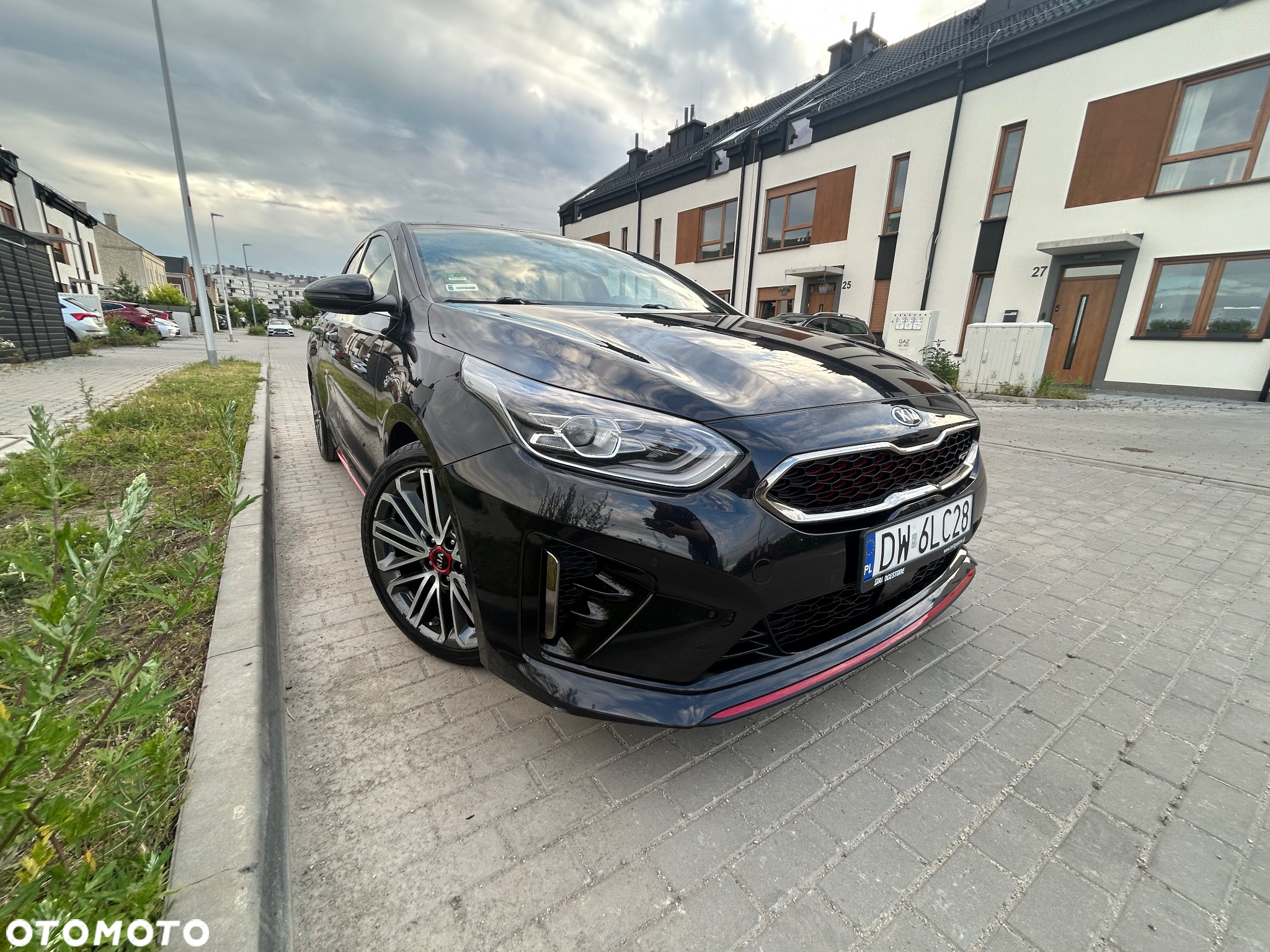 Kia ProCeed 1.6 T-GDI GT DCT - 17