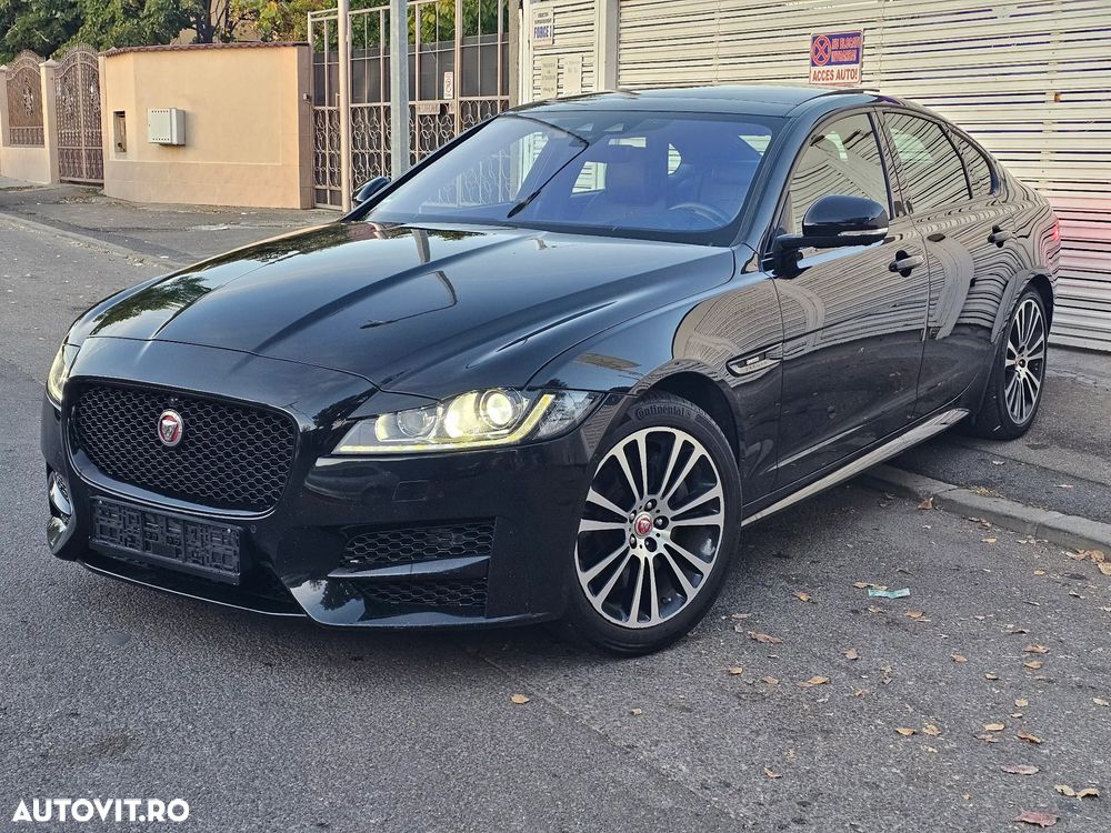 Jaguar XF 25t Chequered Flag - 5