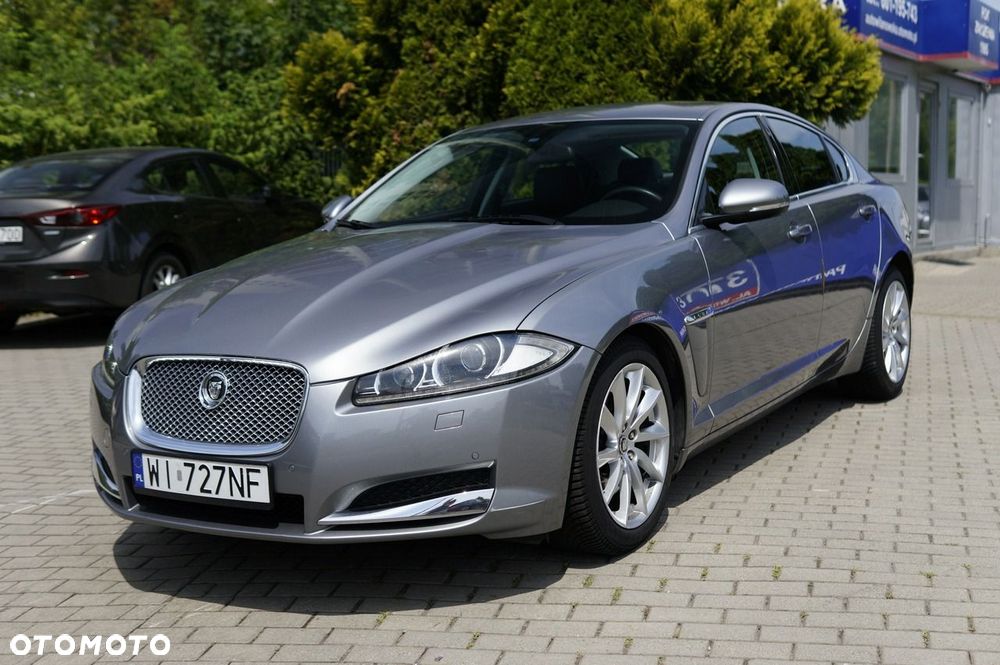 Jaguar XF 3.0 V6 D Luxury - 1