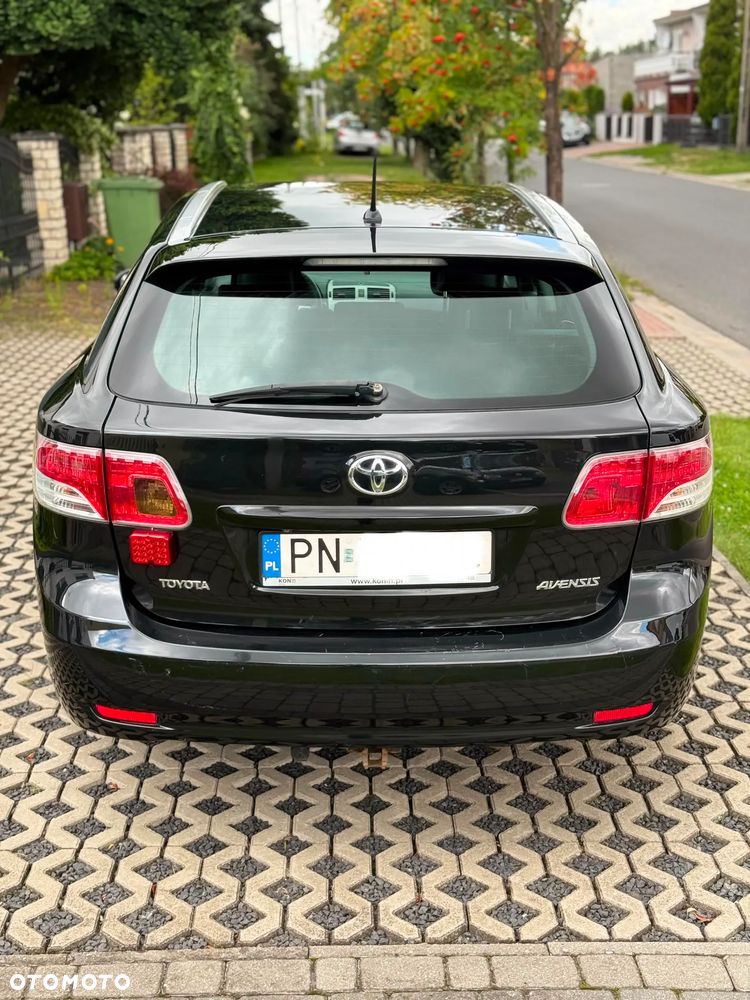 Toyota Avensis 1.8 Sol - 3
