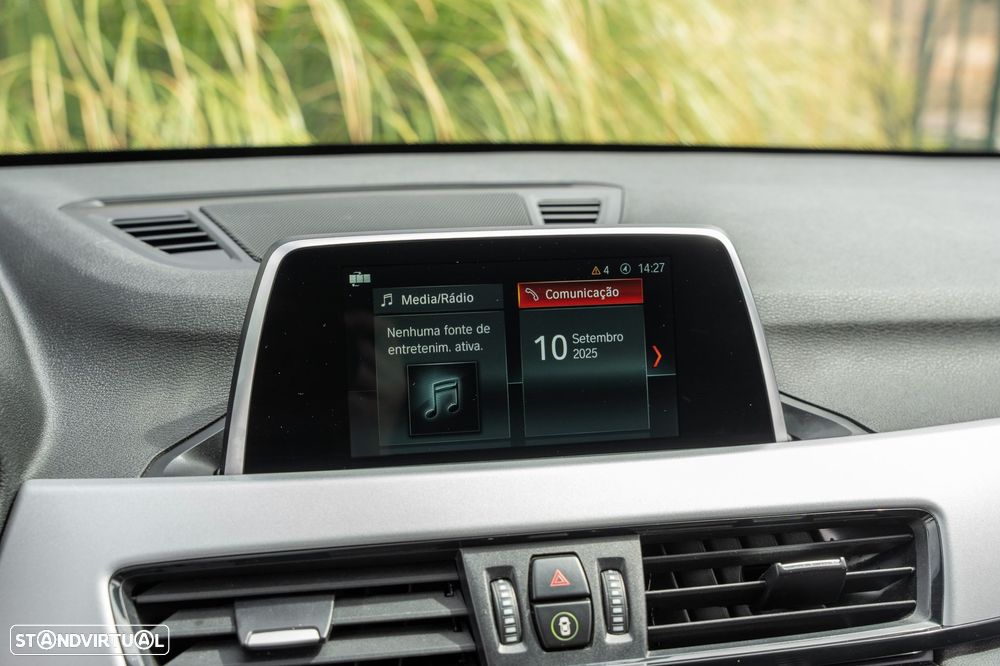 BMW X1 18 d sDrive Auto - 11
