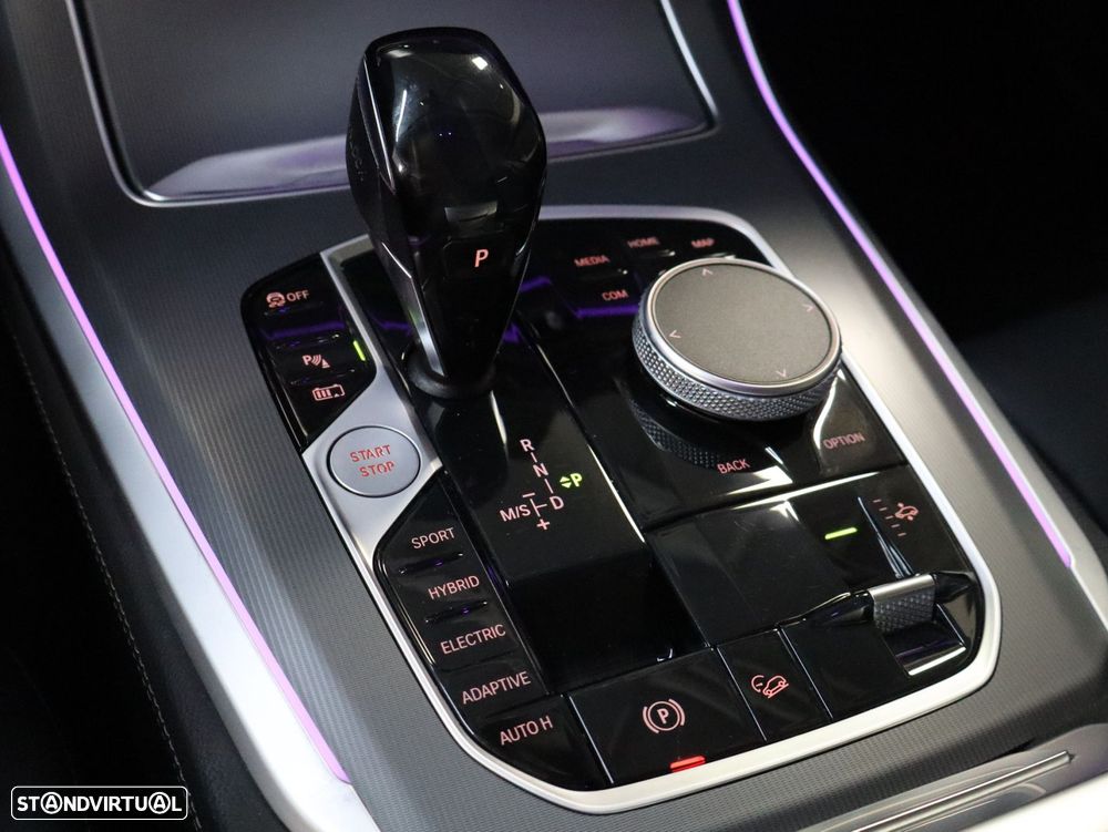 BMW X5 45 e xDrive Pack M - 26