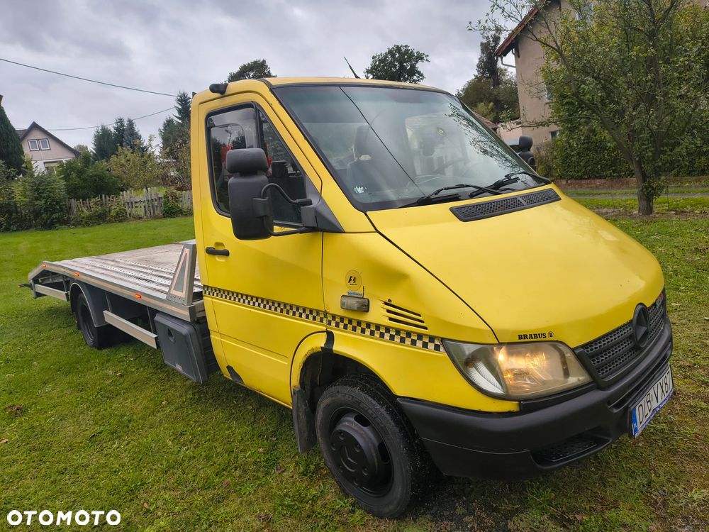 Mercedes-Benz Sprinter - 1