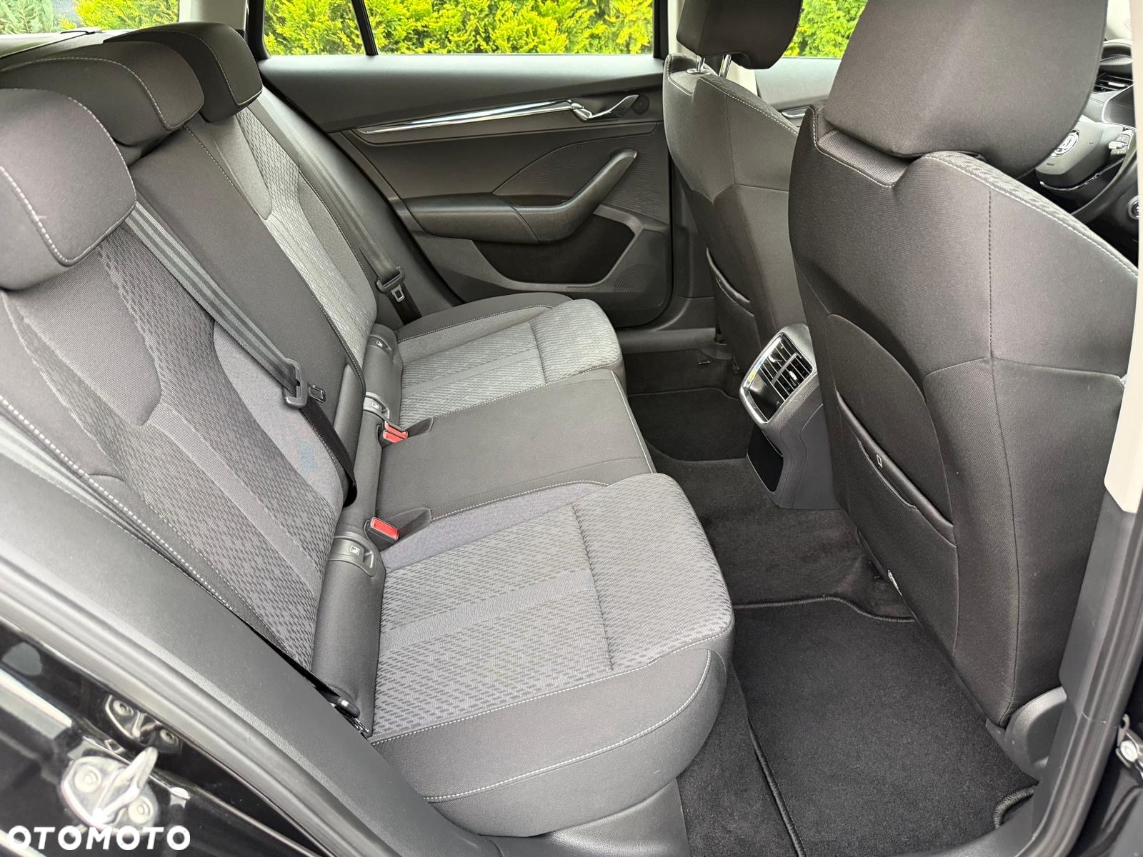 Skoda Octavia 2.0 TDI Style DSG - 12