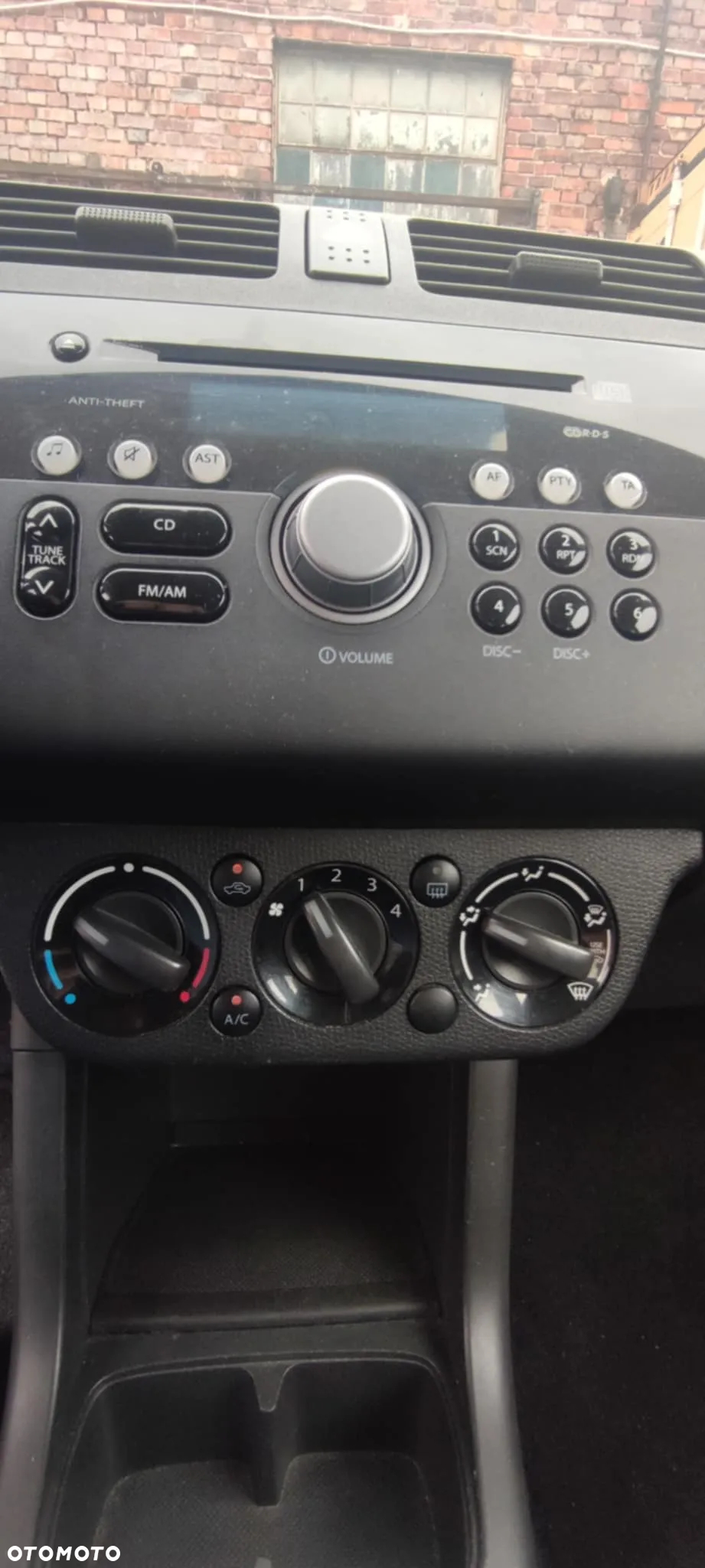 Suzuki Swift - 11