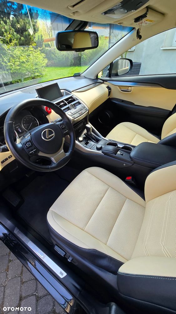 Lexus NX 200t Comfort AWD - 16