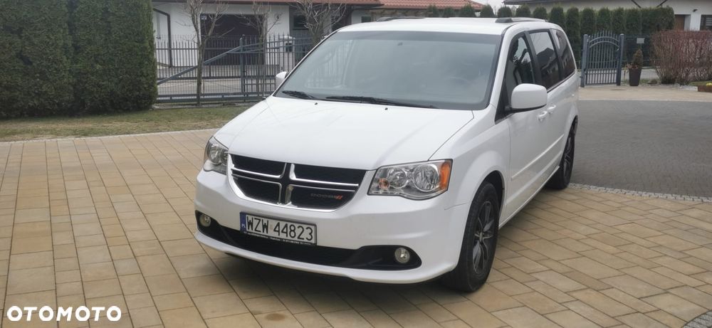 Dodge Grand Caravan - 3