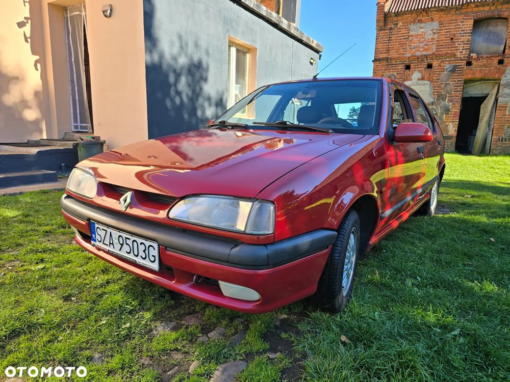 Renault 19 - 17