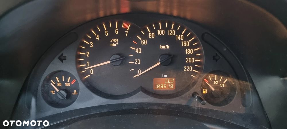 Opel Corsa - 13