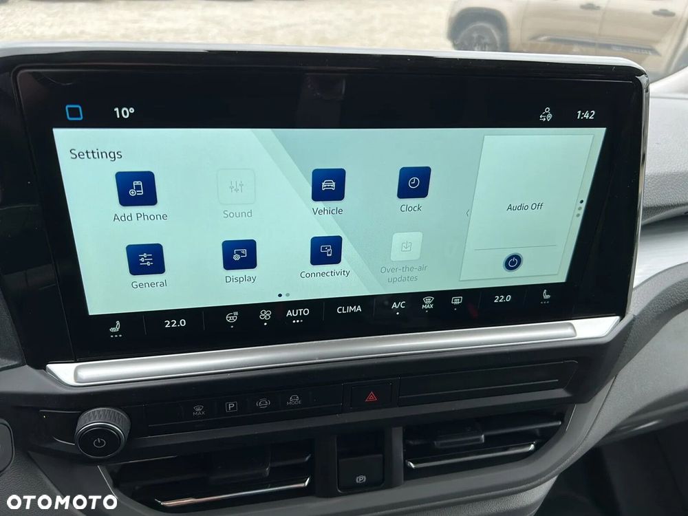 Volkswagen Caravelle - 27