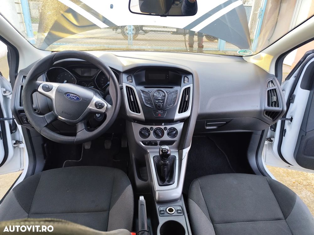 Ford Focus Turnier 1.6 Ti-VCT Champions Edition - 7