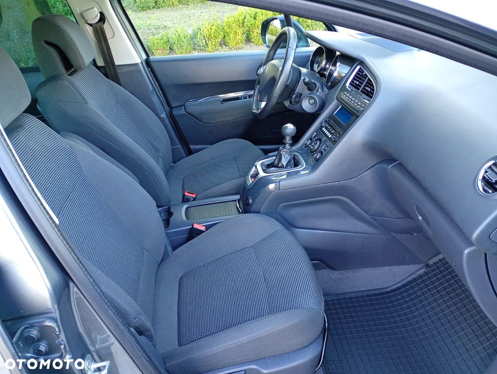Peugeot 5008 HDI 115 Allure - 14