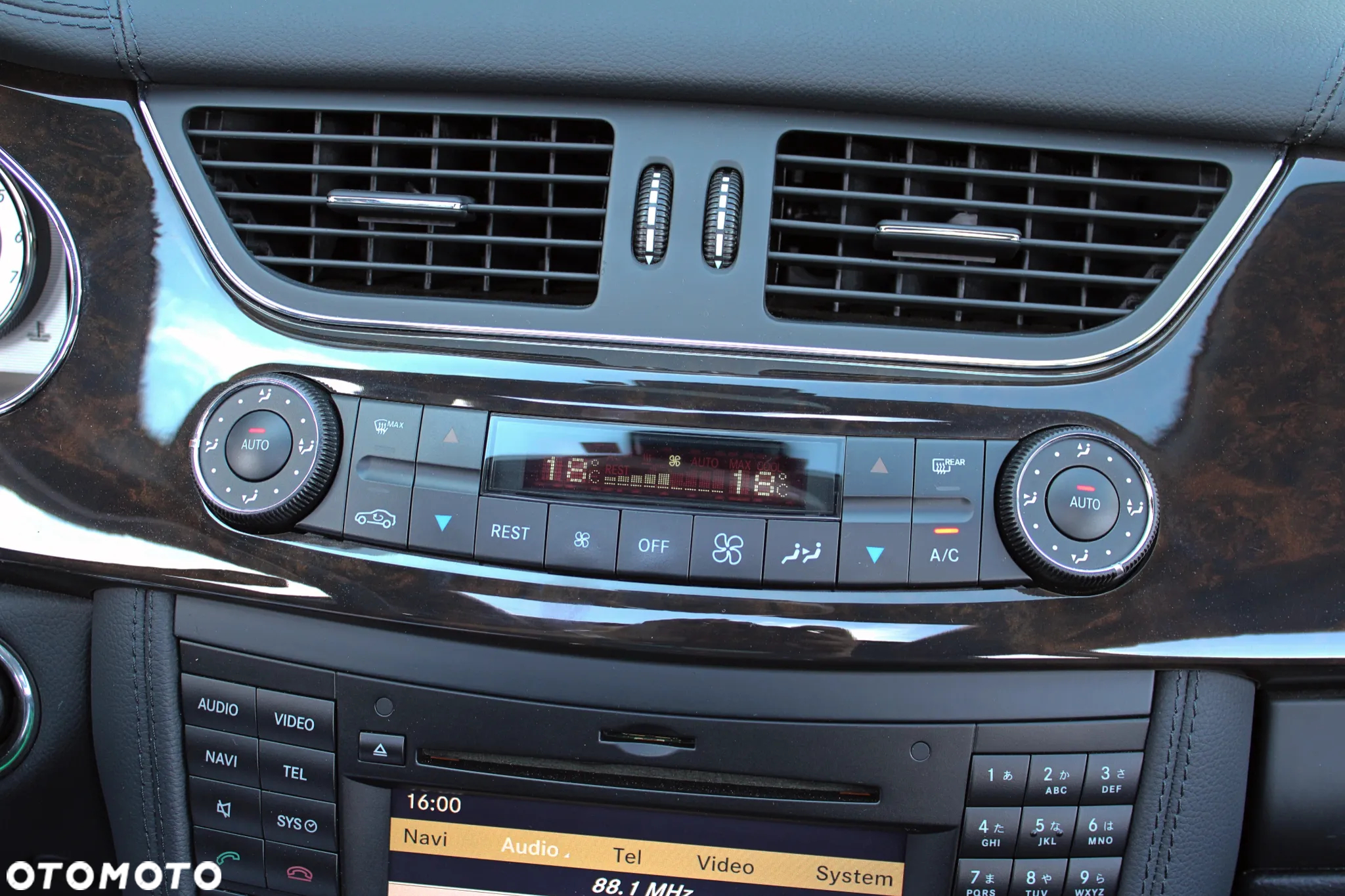 Mercedes-Benz CLS 350 7G-TRONIC - 29
