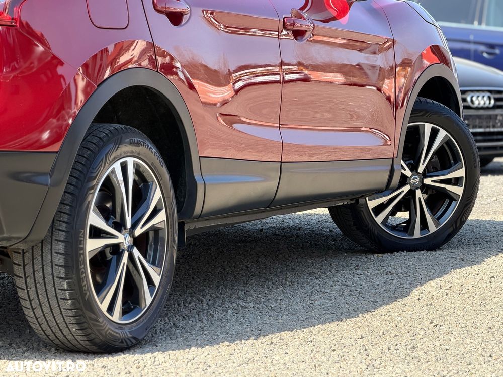 Nissan Qashqai 1.6 DIG-T TEKNA+ - 32