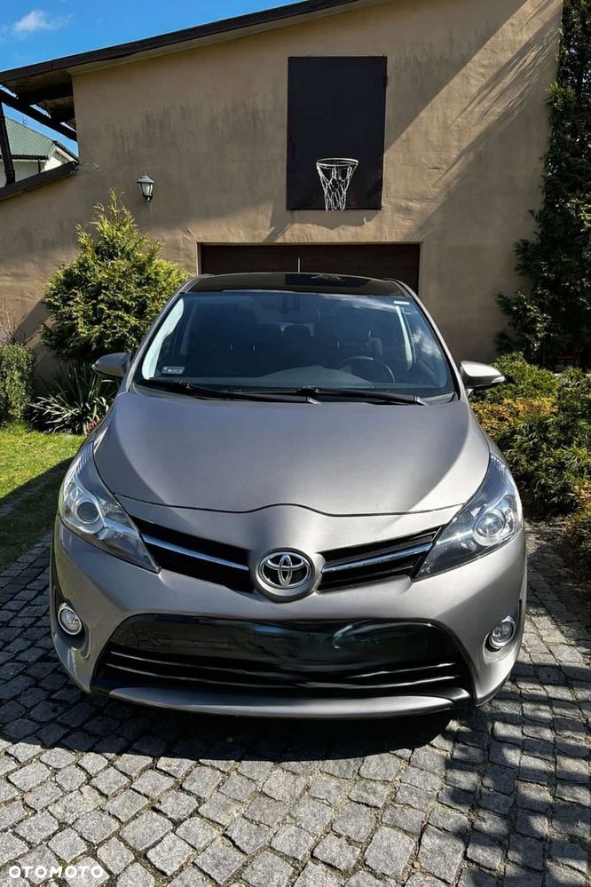 Toyota Verso 1.6 D-4D 7-Sitzer Start/Stop Skyview Edition - 1