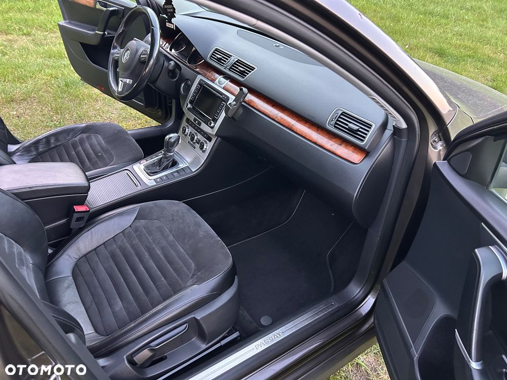 Volkswagen Passat 2.0 TDI DPF DSG Highline - 21
