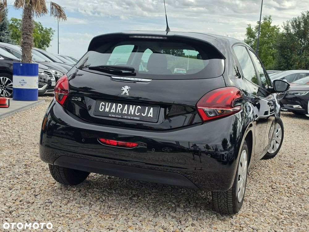 Peugeot 208 - 17