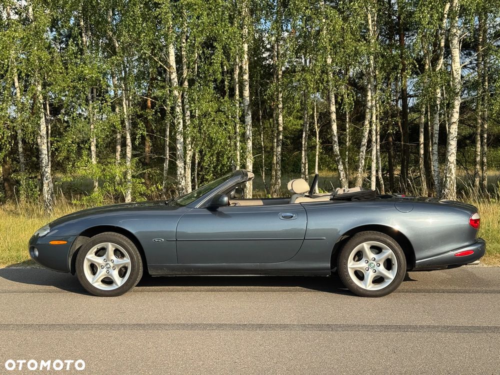 Jaguar XK8 - 3