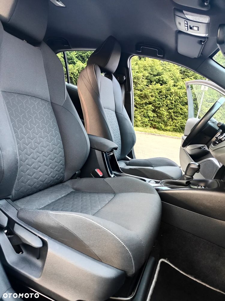 Toyota Corolla 1.8 Hybrid Comfort - 11