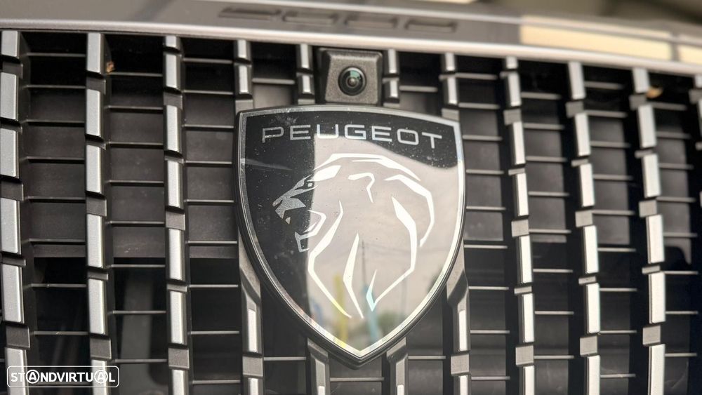 Peugeot 2008 1.2 PureTech Allure - 18