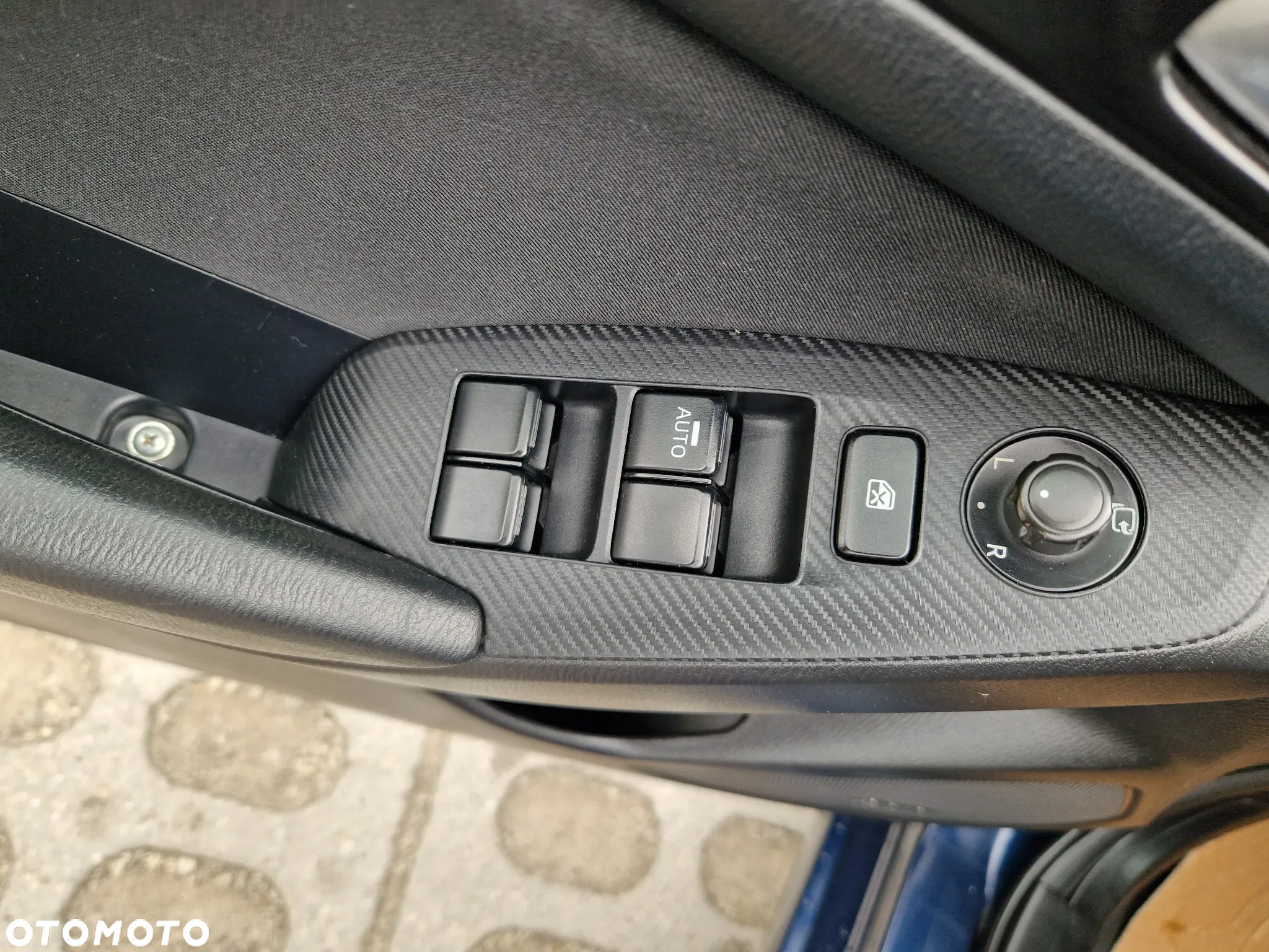 Mazda 3 e-SKYACTIV-G 150 M HYBRID EXCLUSIVE-LINE - 24