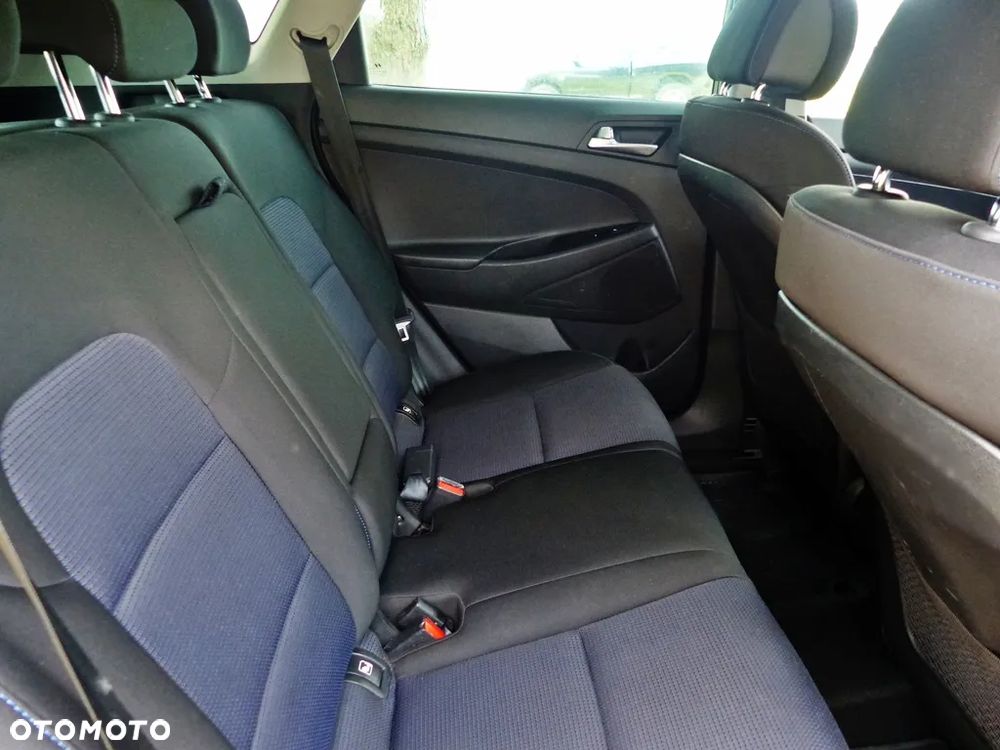 Hyundai Tucson blue 1.7 CRDi 2WD DCT Style - 24