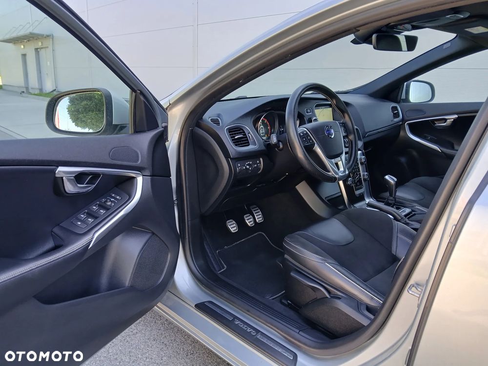 Volvo V40 D2 RDesign - 12