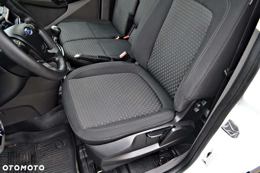 Ford Transit Connect - 21