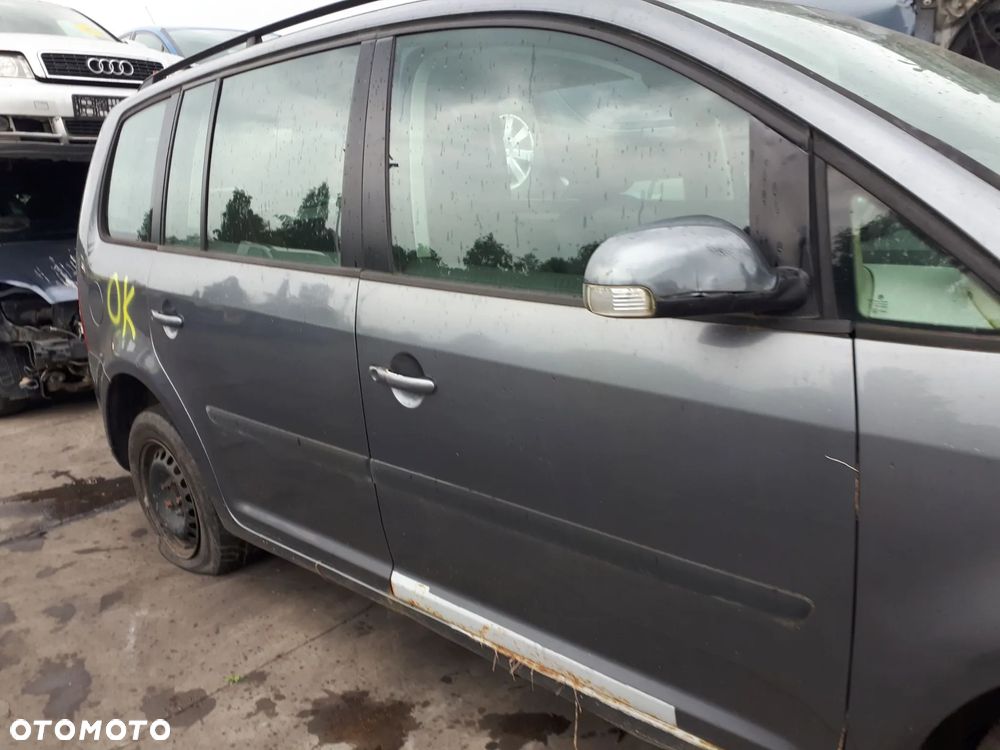 VW TOURAN I 03-06 BŁOTNIK PRZÓD PRZEDNI PRAWY - 4