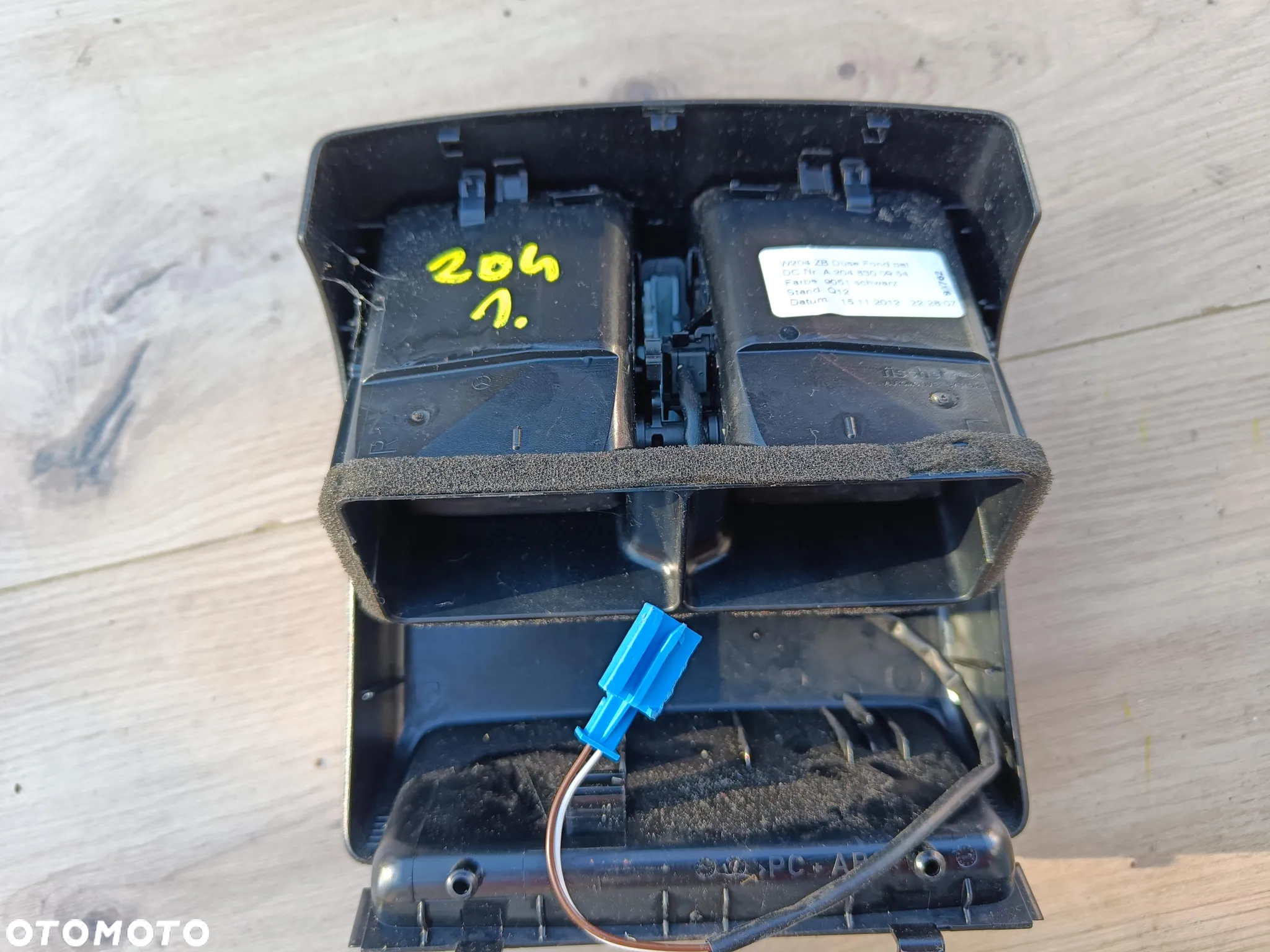 MERCEDES W204 LIFT KRATKA NAWIEWU TYLNA TYŁ CZARNA - 7