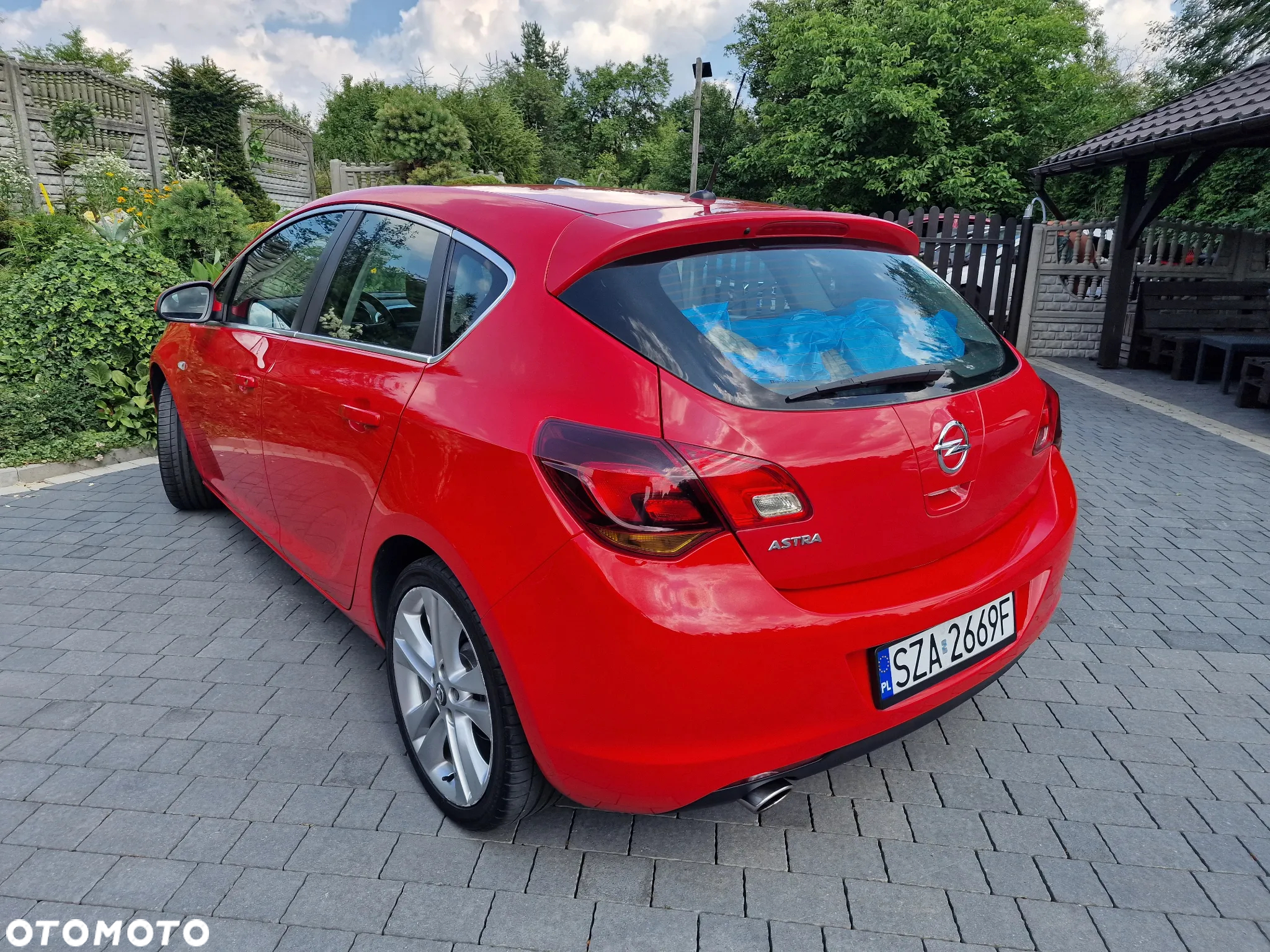 Opel Astra IV 1.4 T Cosmo - 6