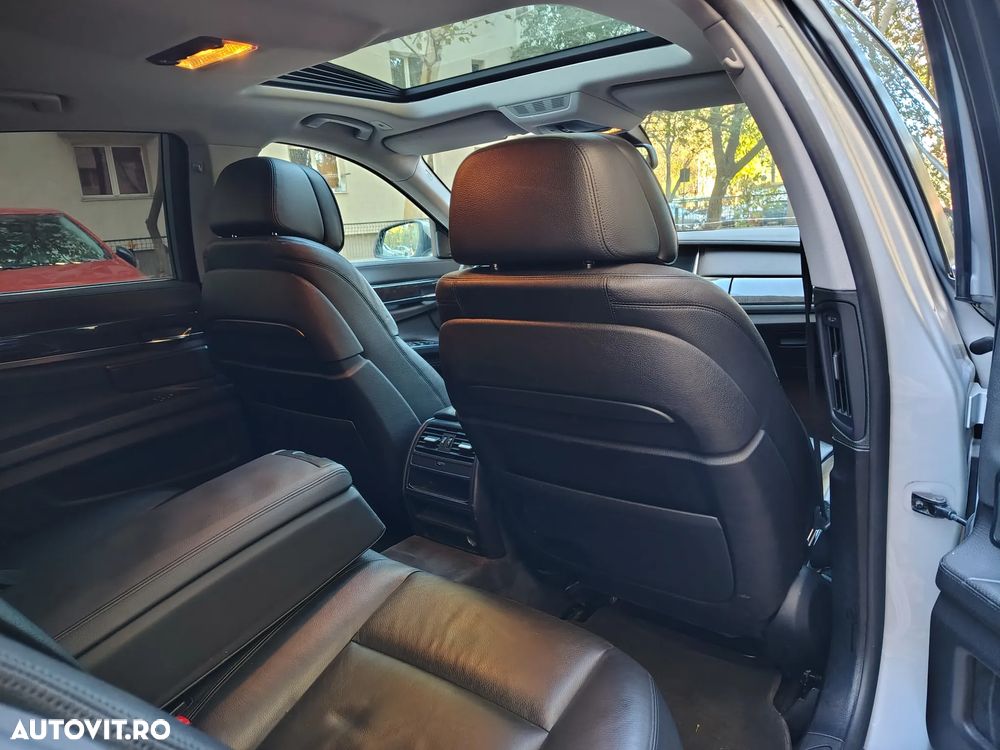 BMW Seria 7 740d xDrive - 4