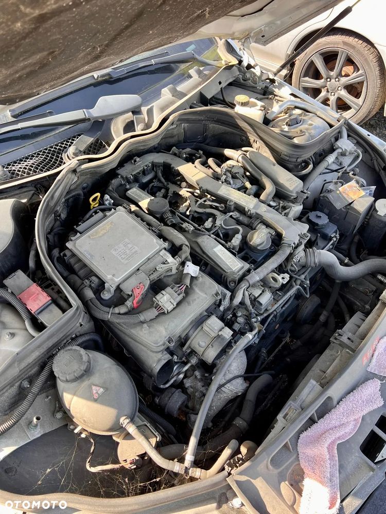 Mercedes-Benz Klasa C 220 CDI BlueEff 4-Matic Avantgarde - 8