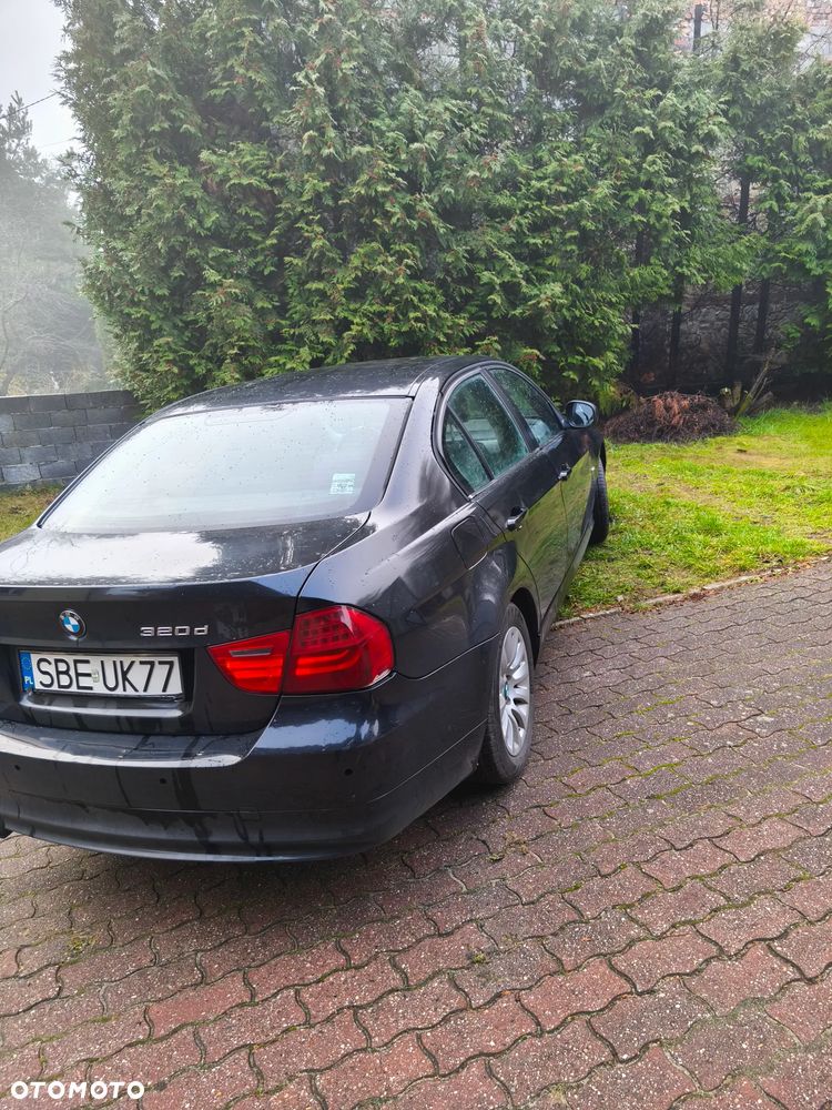 BMW Seria 3 320d - 4