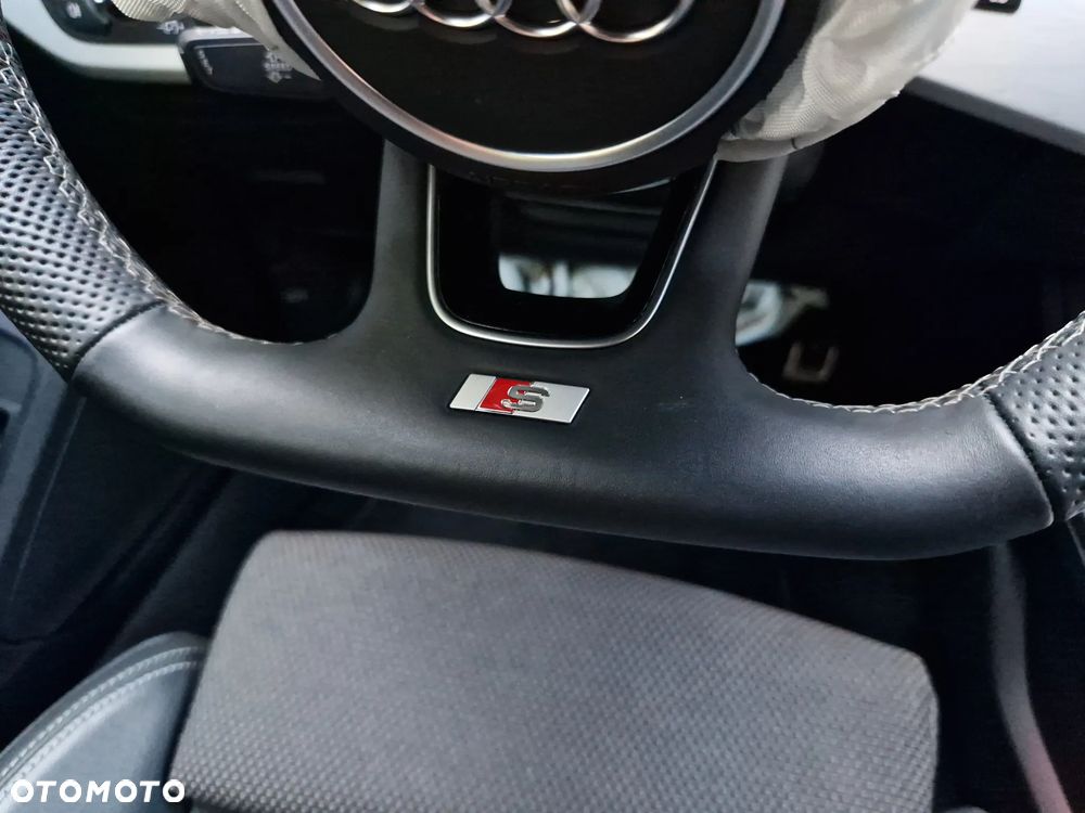 Audi A4 Limousine 35 TFSI mHEV S Line S tronic - 17