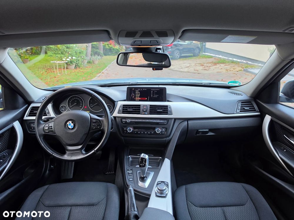 BMW Seria 3 - 22