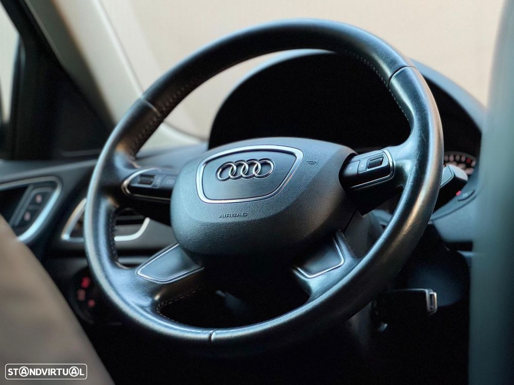Audi Q3 2.0 TDi Business Line - 23