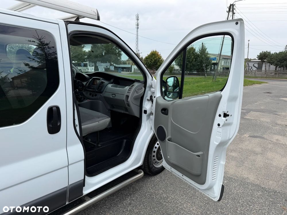 Opel Vivaro * 2.0 / 115KM * L2H1 / Long * Brygadówka / DOKA * 6 Osób * - 29