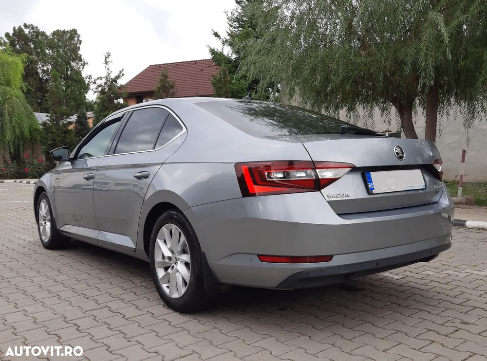 Skoda Superb 1.6 TDI DSG Style - 5